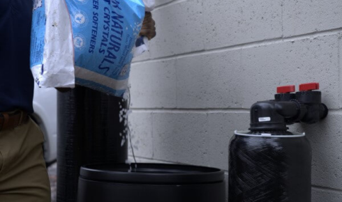 Salt delivery for water softener